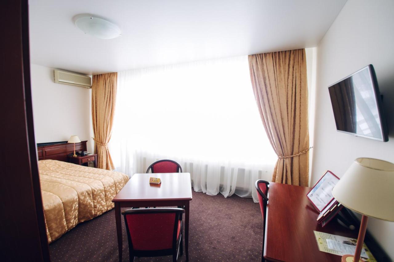 Evropa Hotel Magnitogorsk Esterno foto